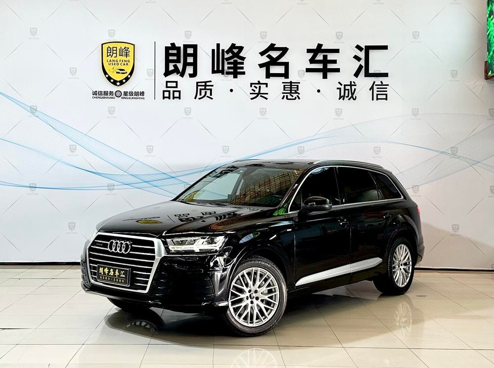 Audi Q7 2019 — фото автомобиля 1