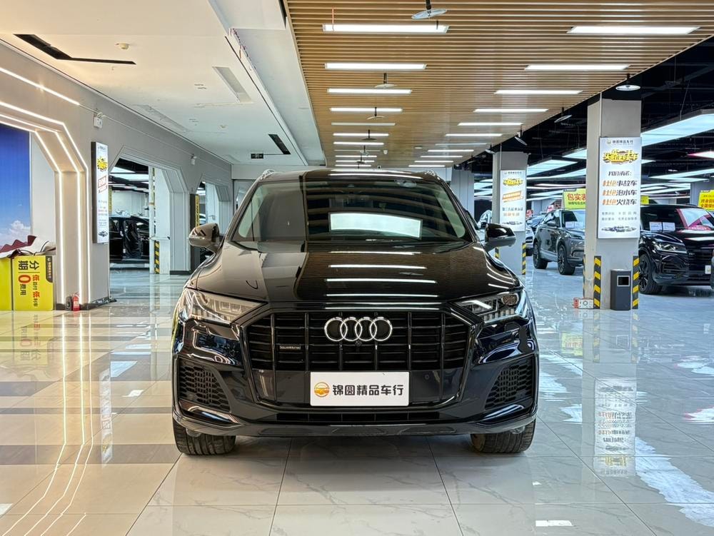 Audi Q7 2020 — фото автомобиля 1