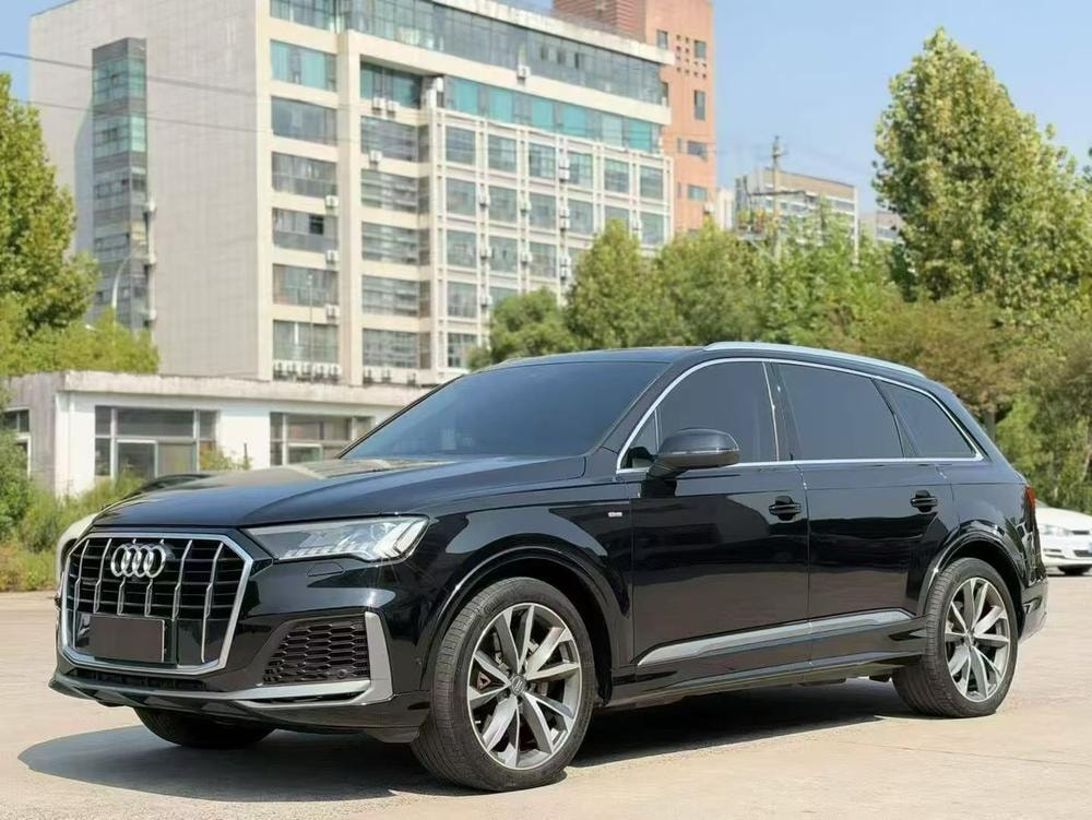Audi Q7 2020 — фото автомобиля 1