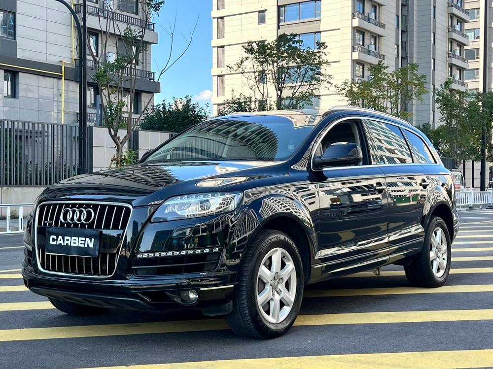 Audi Q7 2012 — фото автомобиля 1