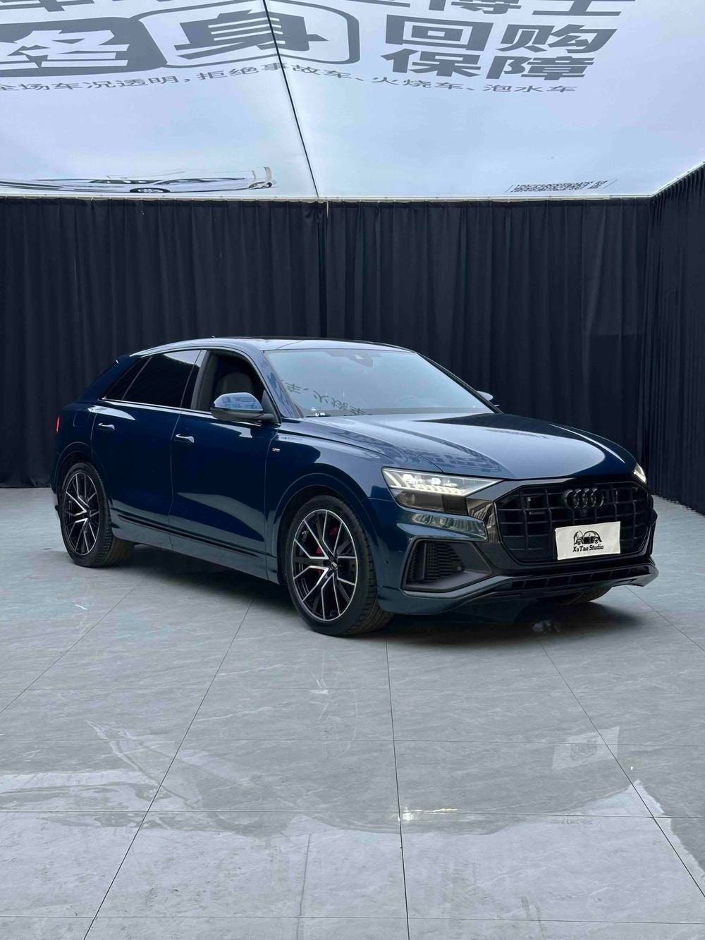 Audi Q8 2019 — фото автомобиля 1