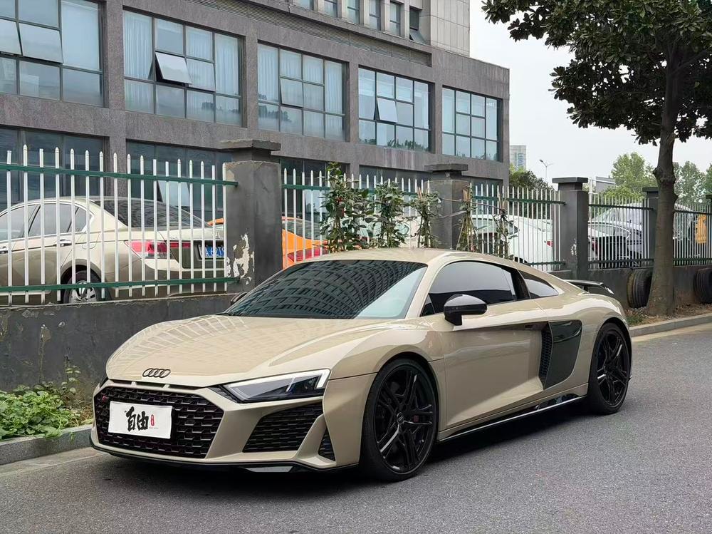 Audi R8 2022 — фото автомобиля