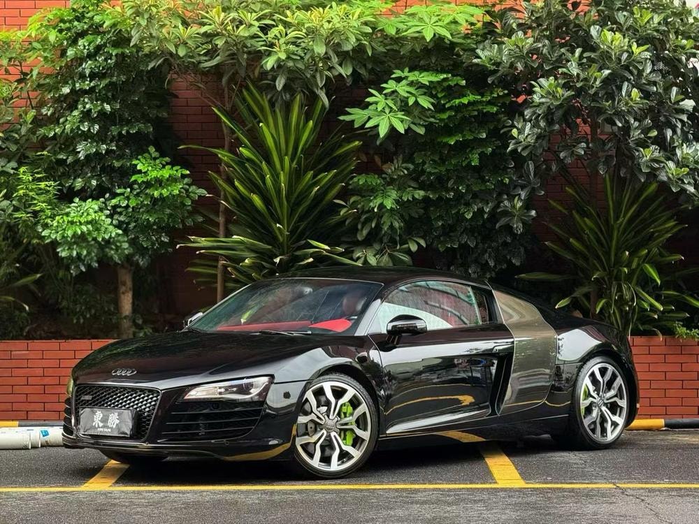 Audi R8 2007 — фото автомобиля
