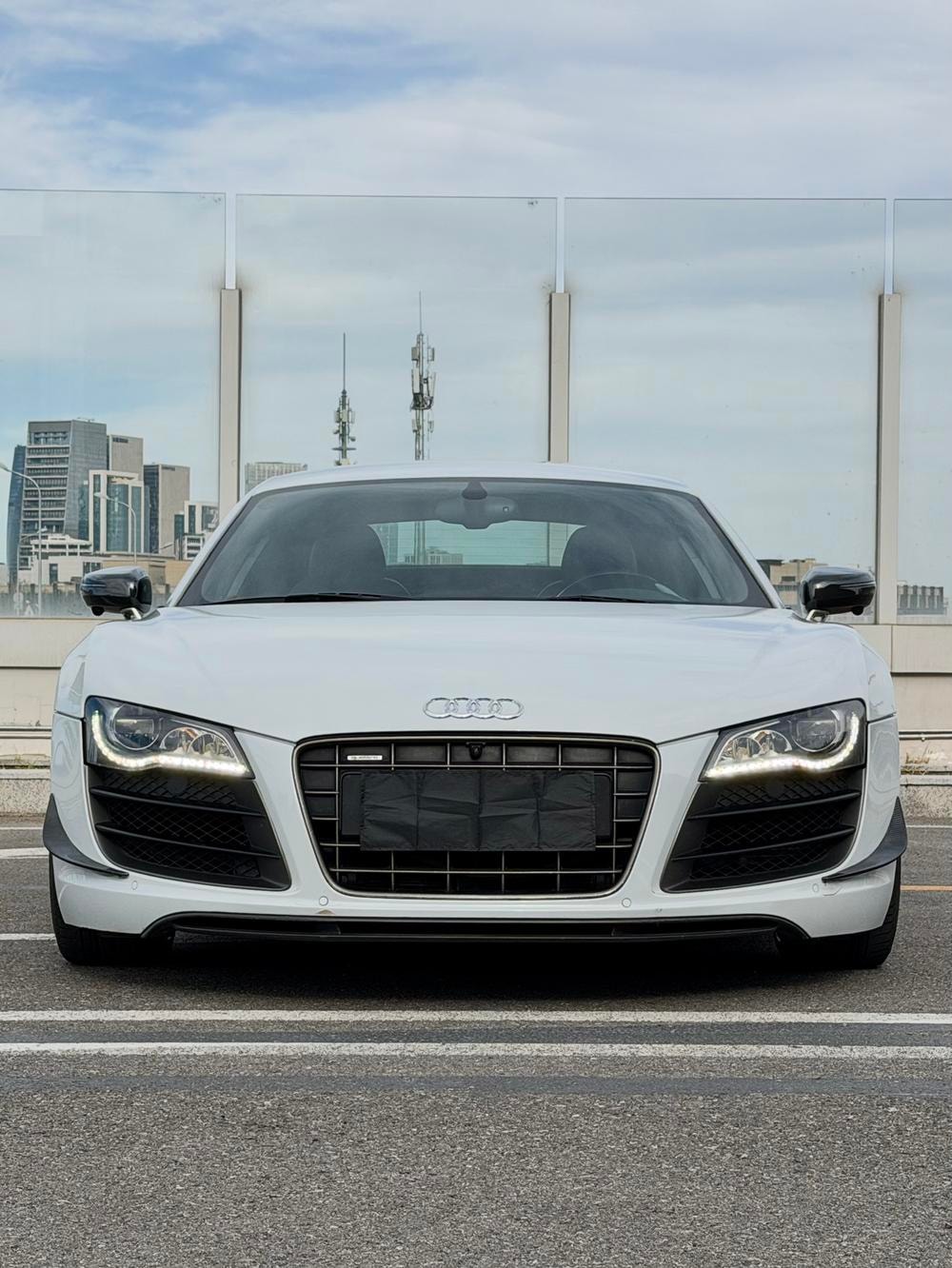 Audi R8 2013 — фото автомобиля