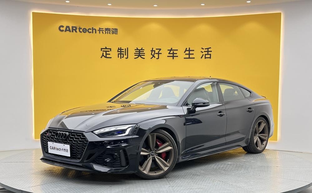 Audi RS 5 2023 — фото автомобиля