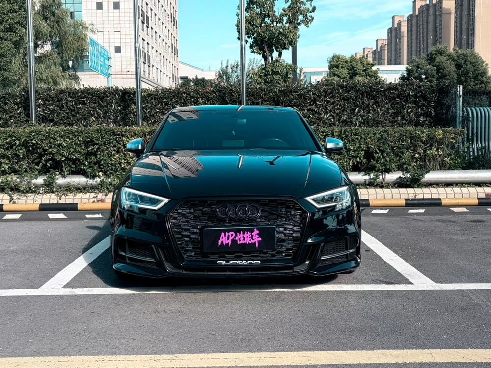 Audi S3 2017 — фото автомобиля 1