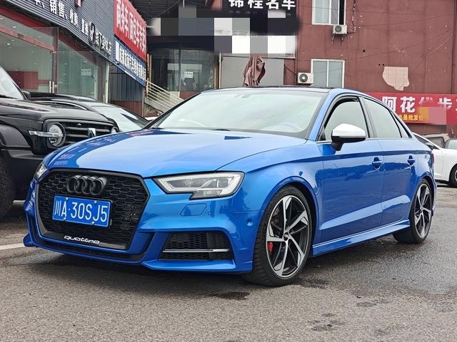 Audi S3 2019 — фото автомобиля