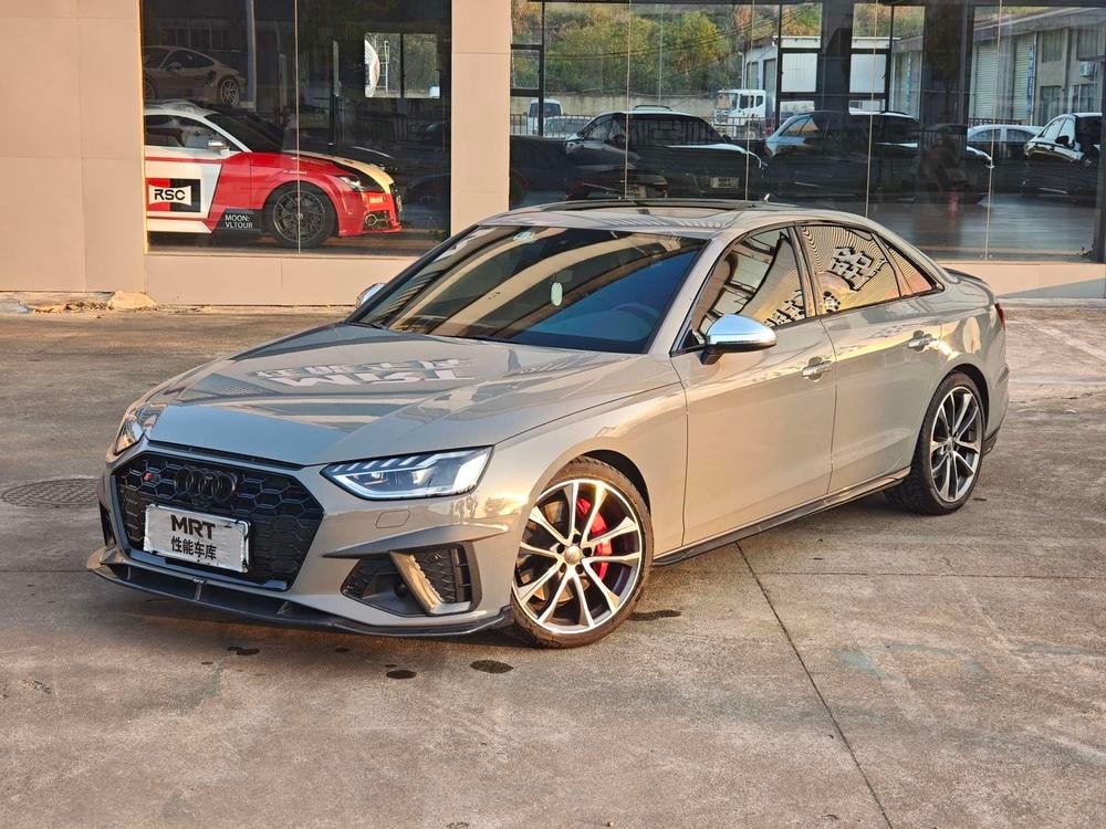 Audi S4 2021 — фото автомобиля