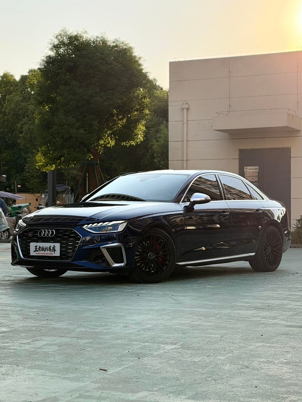 Audi S4 2022 — фото автомобиля