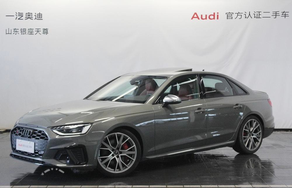 Audi S4 2023 — фото автомобиля