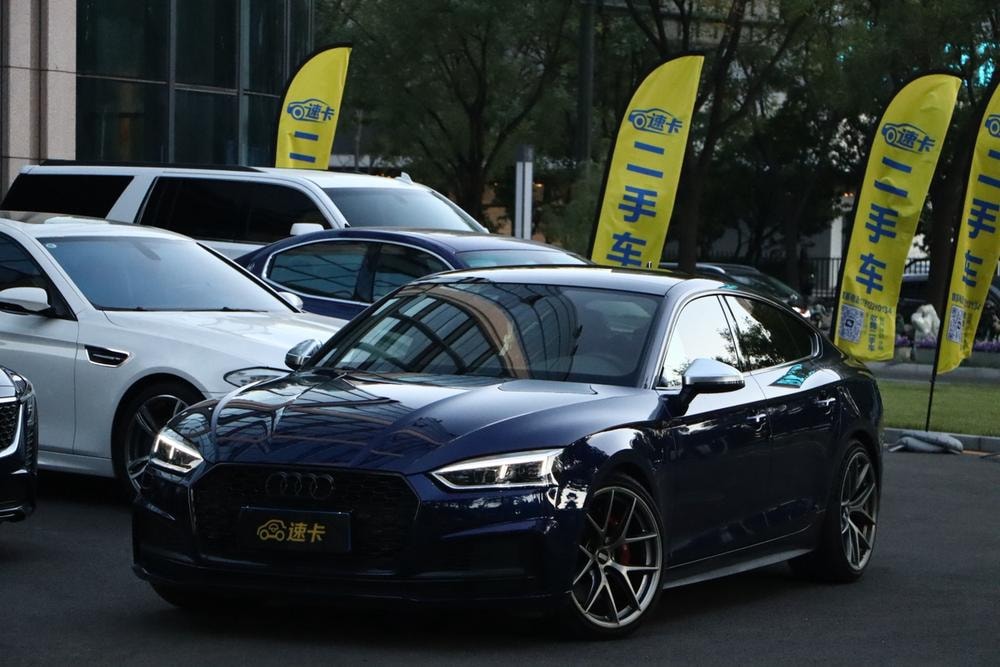 Audi S5 2017 — фото автомобиля