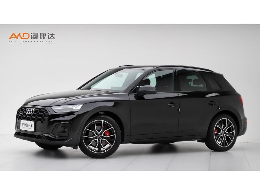 Audi SQ5 2021 — фото автомобиля