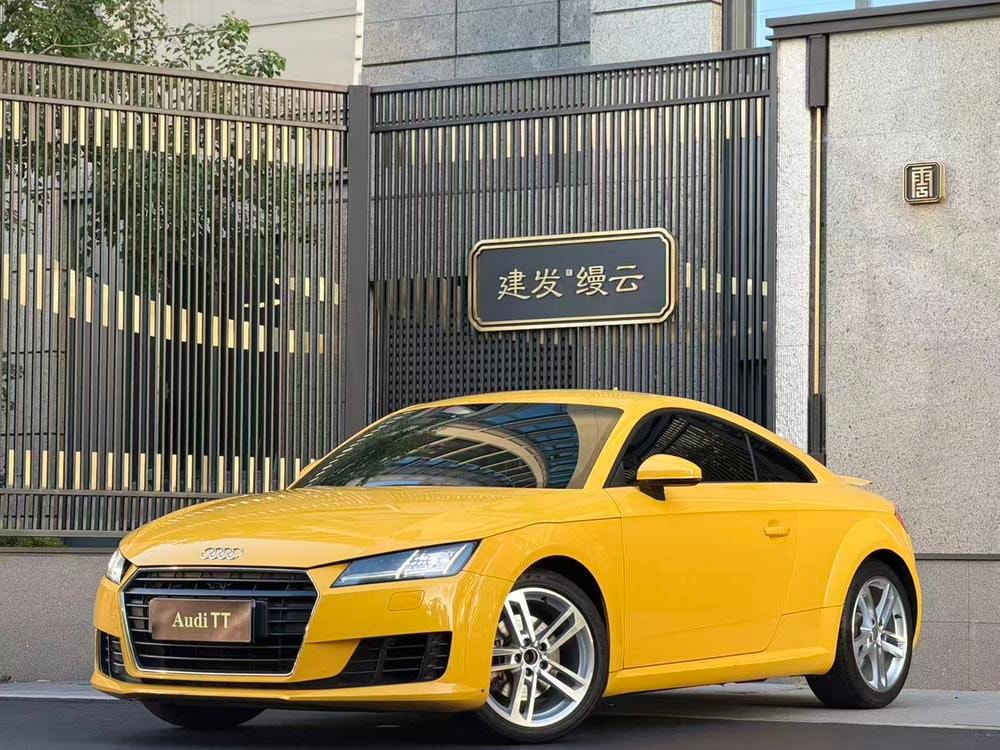 Audi TT 2015 — фото автомобиля