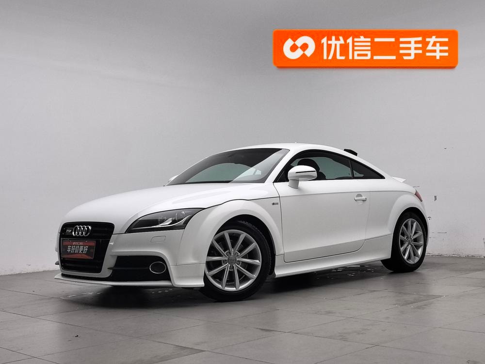 Audi TT 2013 — фото автомобиля