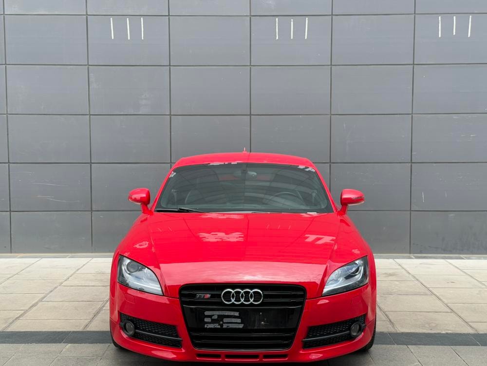 Audi TT 2008 — фото автомобиля