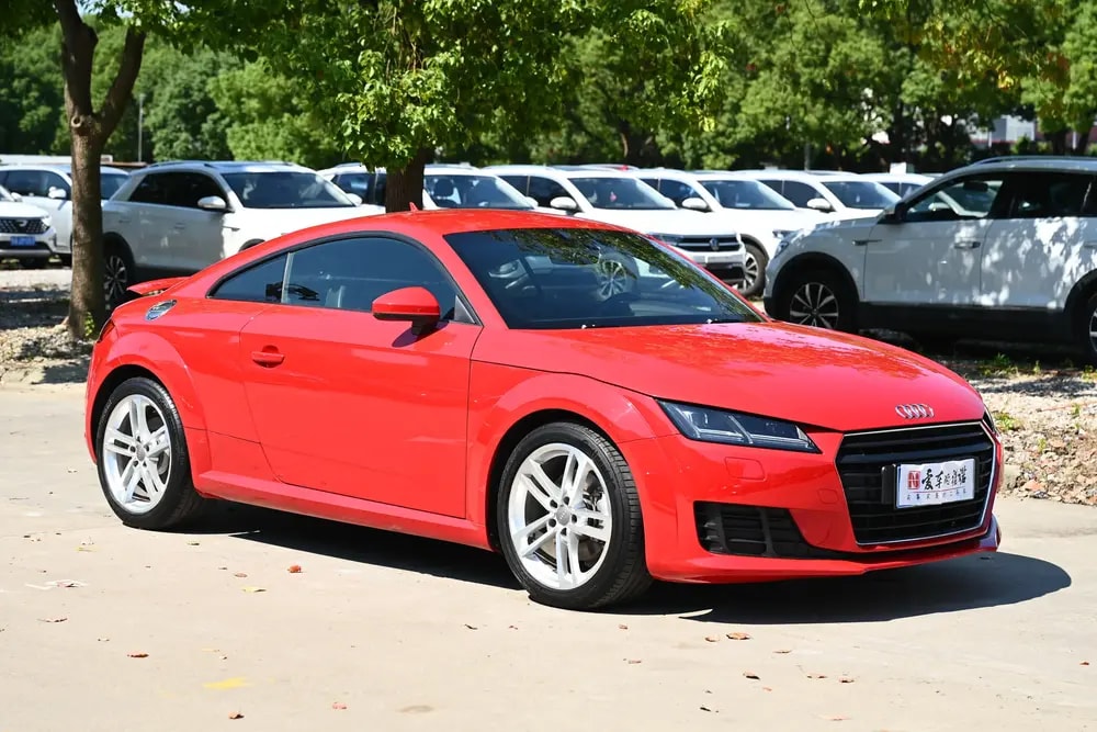 Audi TT 2015 — фото автомобиля 1