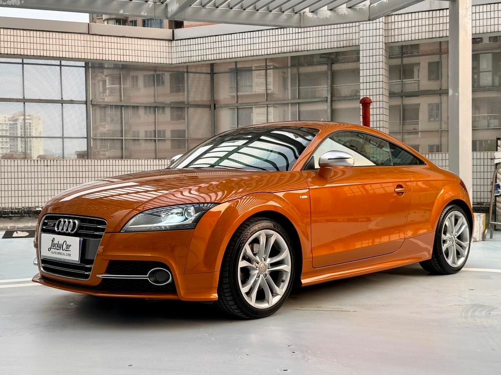 Audi TT 2014 — фото автомобиля