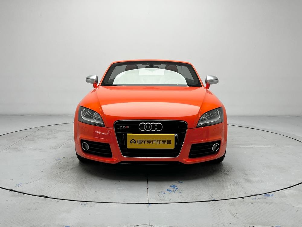 Audi TT 2011 — фото автомобиля