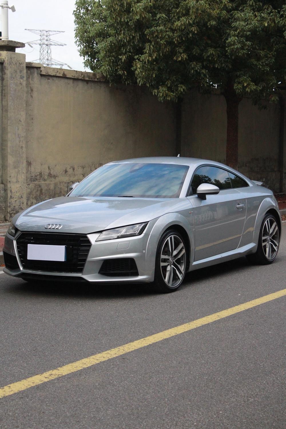 Audi TT 2015 — фото автомобиля