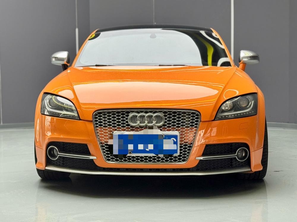 Audi TTS 2011 — фото автомобиля 1