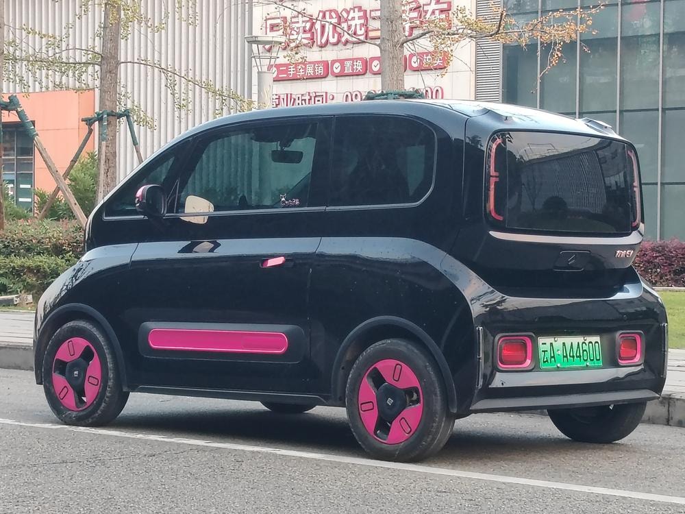 Baojun KiWi EV 2021 — фото автомобиля