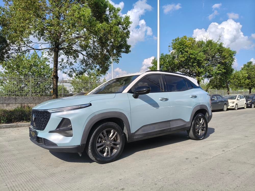 Baojun RS-3 2019 — фото автомобиля 1