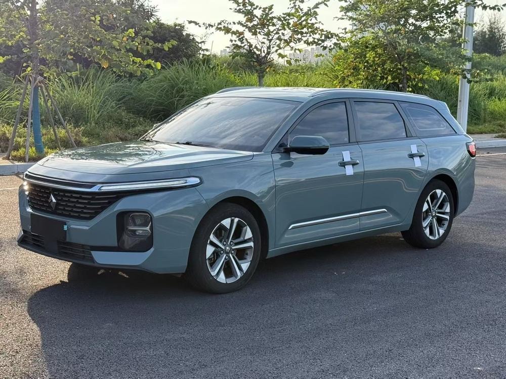 Baojun Valli 2021 — фото автомобиля 1