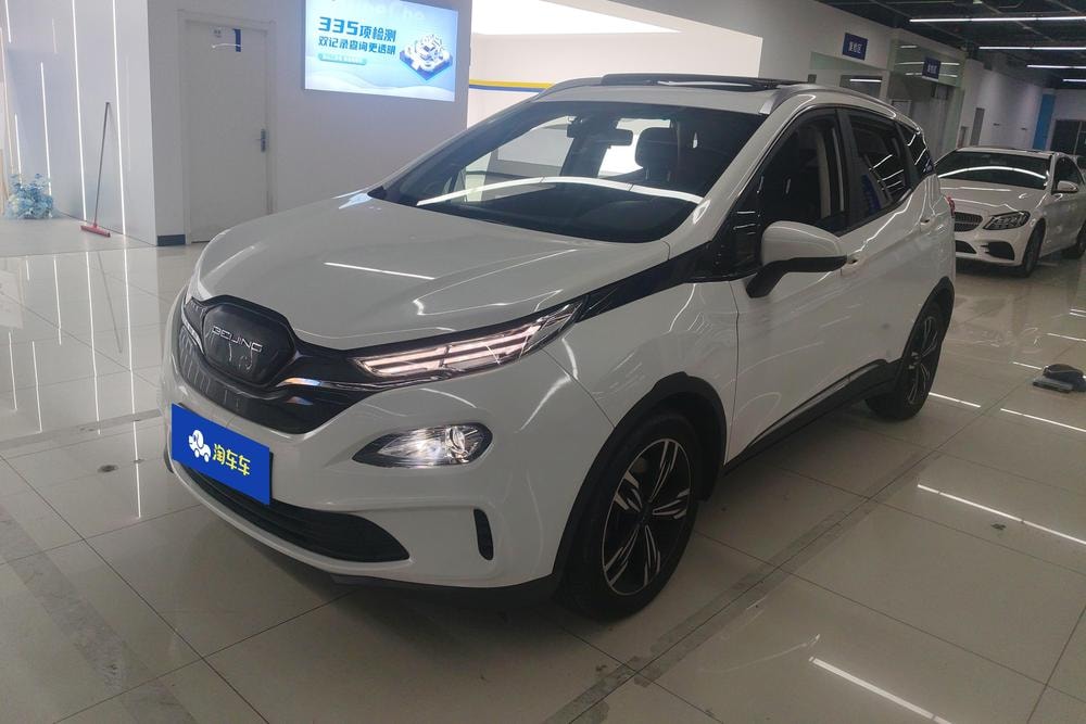 Beijing EX3 2019 — фото автомобиля