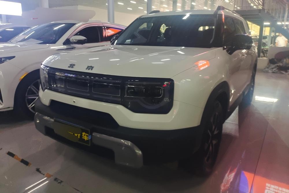 Beijing Off-Road BJ30 2024 — фото автомобиля 1