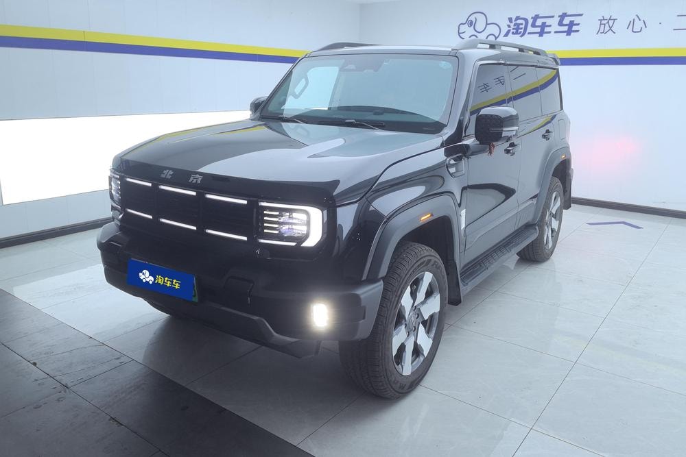 Beijing Off-Road BJ40 EREV 2025 — фото автомобиля