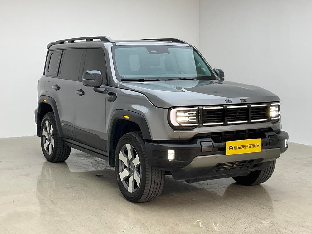 Beijing Off-Road BJ40 EREV 2025 — фото автомобиля