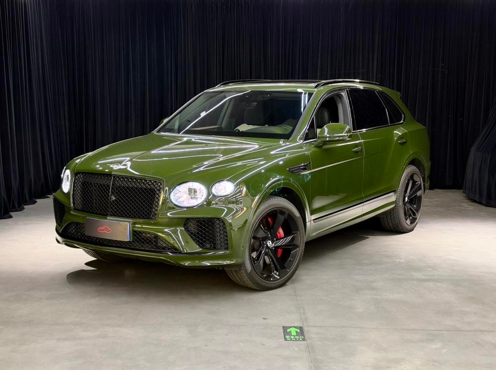 Bentley Bentayga 2022 — фото автомобиля 1