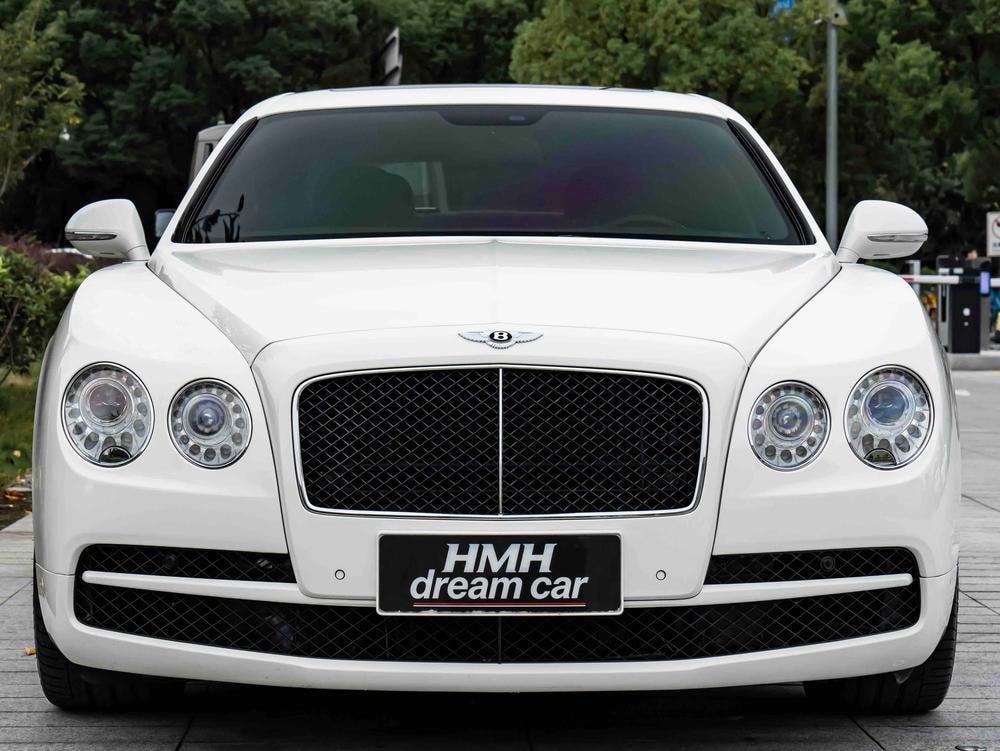 Bentley Flying Spur 2014 — фото автомобиля