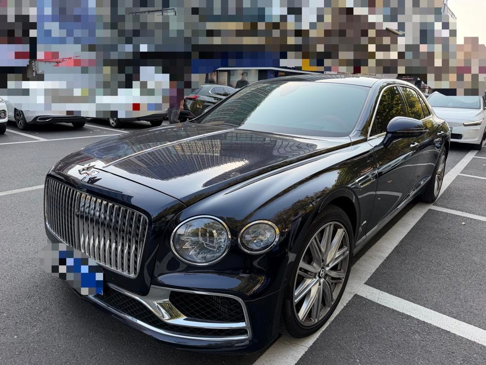 Bentley Flying Spur 2020 — фото автомобиля 1