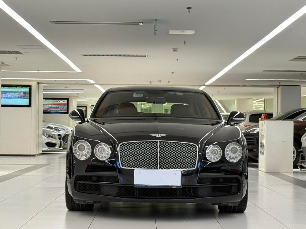 Bentley Flying Spur 2014 — фото автомобиля 1