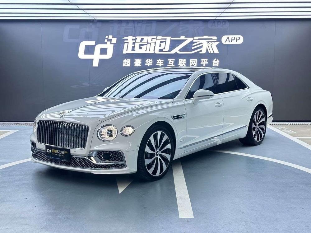Bentley Flying Spur 2023 — фото автомобиля 1