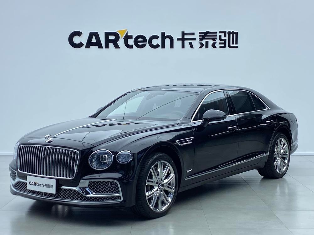 Bentley Flying Spur PHEV 2022 — фото автомобиля