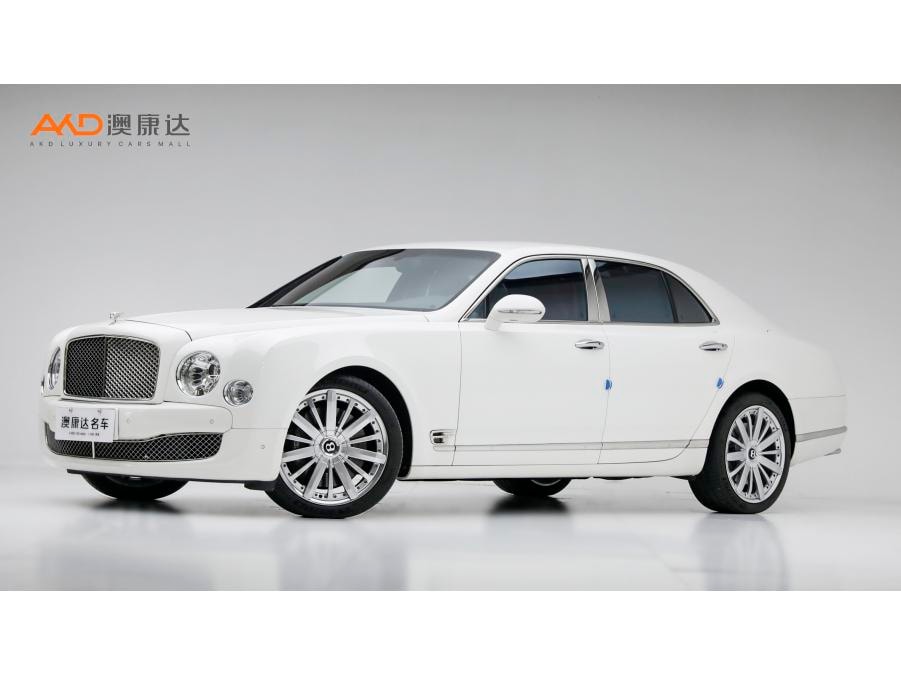 Bentley Mulsanne 2015 — фото автомобиля