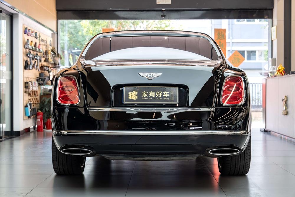 Bentley Mulsanne 2013 — фото автомобиля