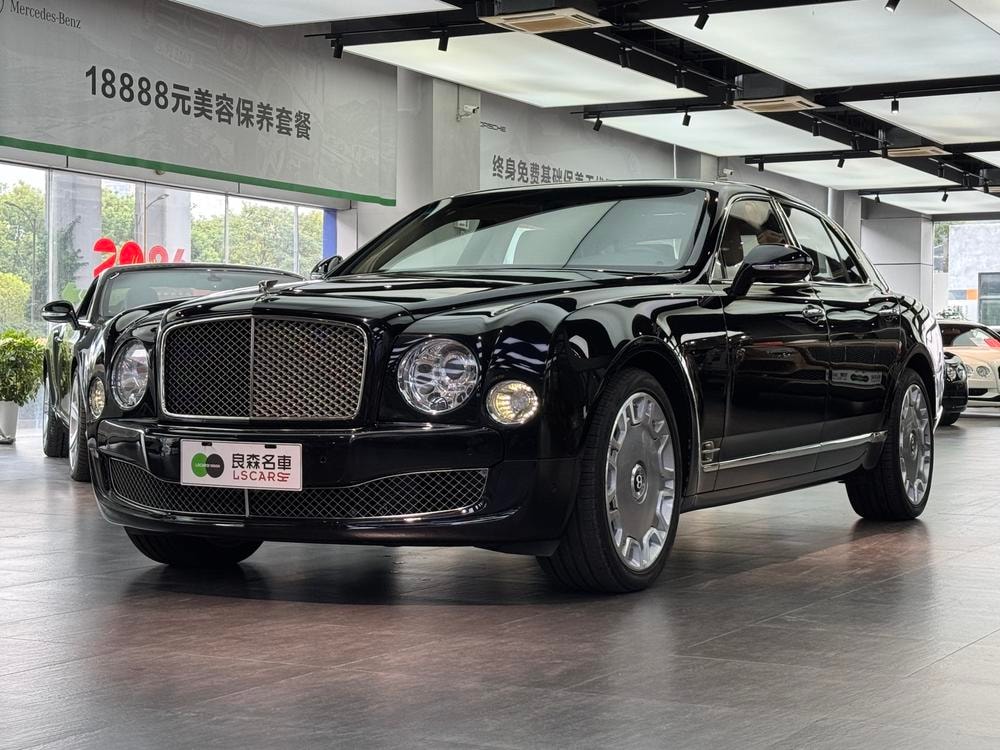 Bentley Mulsanne 2011 — фото автомобиля 1