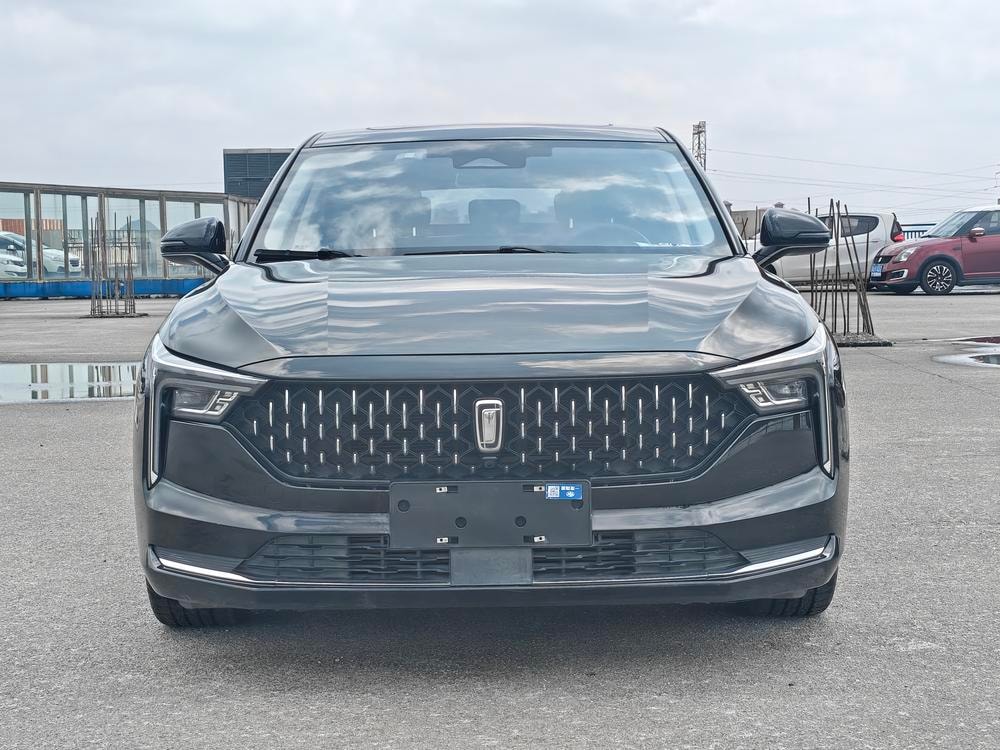 Besturn Bestune B70 2023 — фото автомобиля 1