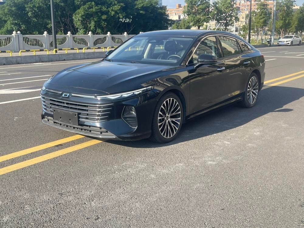 Besturn Bestune B70 2024 — фото автомобиля