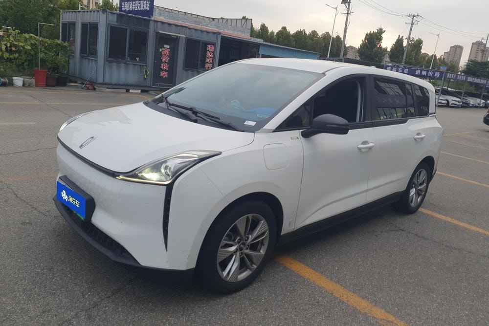 Besturn Bestune NAT 2023 — фото автомобиля