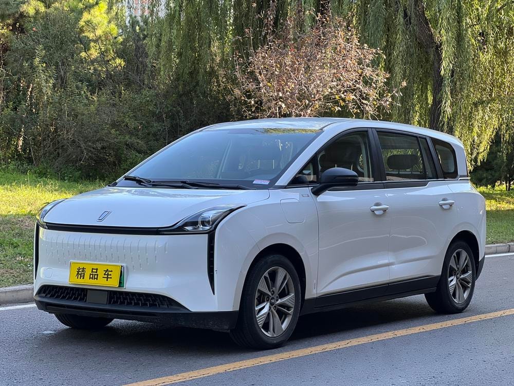 Besturn Bestune NAT 2023 — фото автомобиля