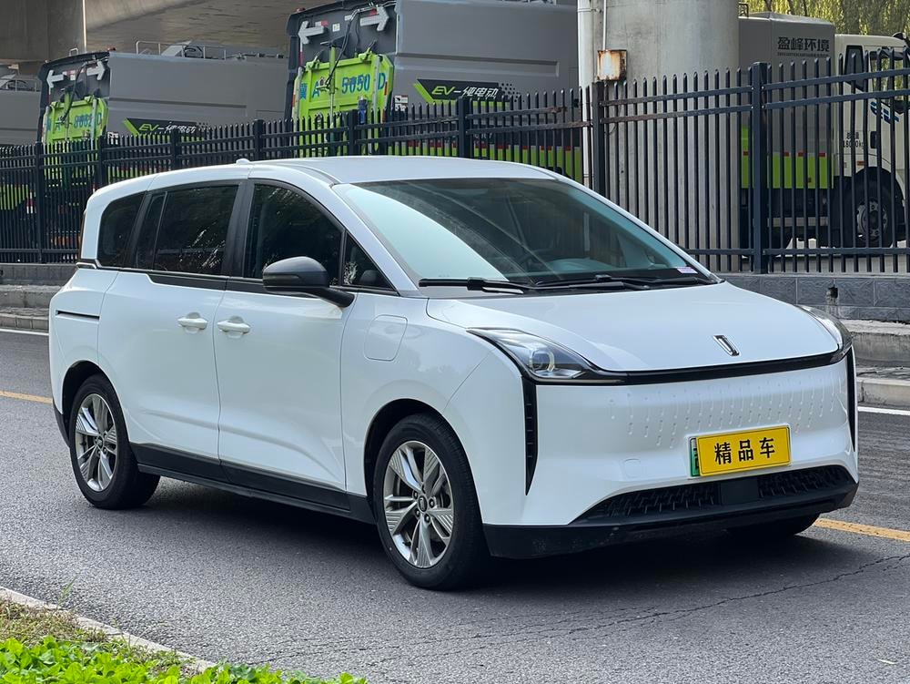 Besturn Bestune NAT 2023 — фото автомобиля
