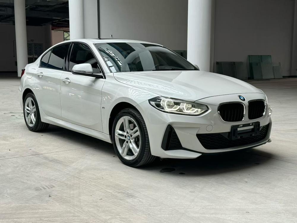 BMW 1-Series 2020 — фото автомобиля 1
