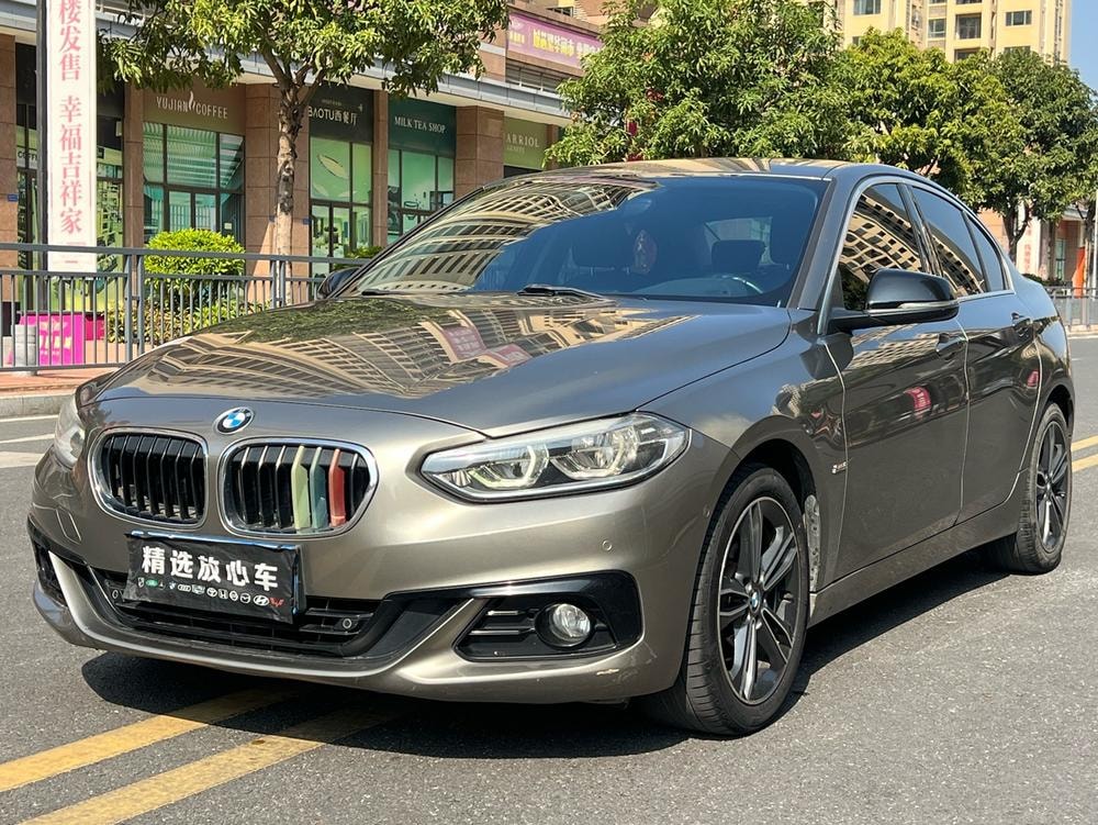 BMW 1-Series 2018 — фото автомобиля 1