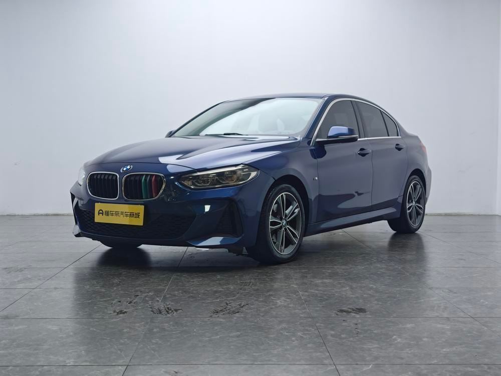 BMW 1-Series 2021 — фото автомобиля