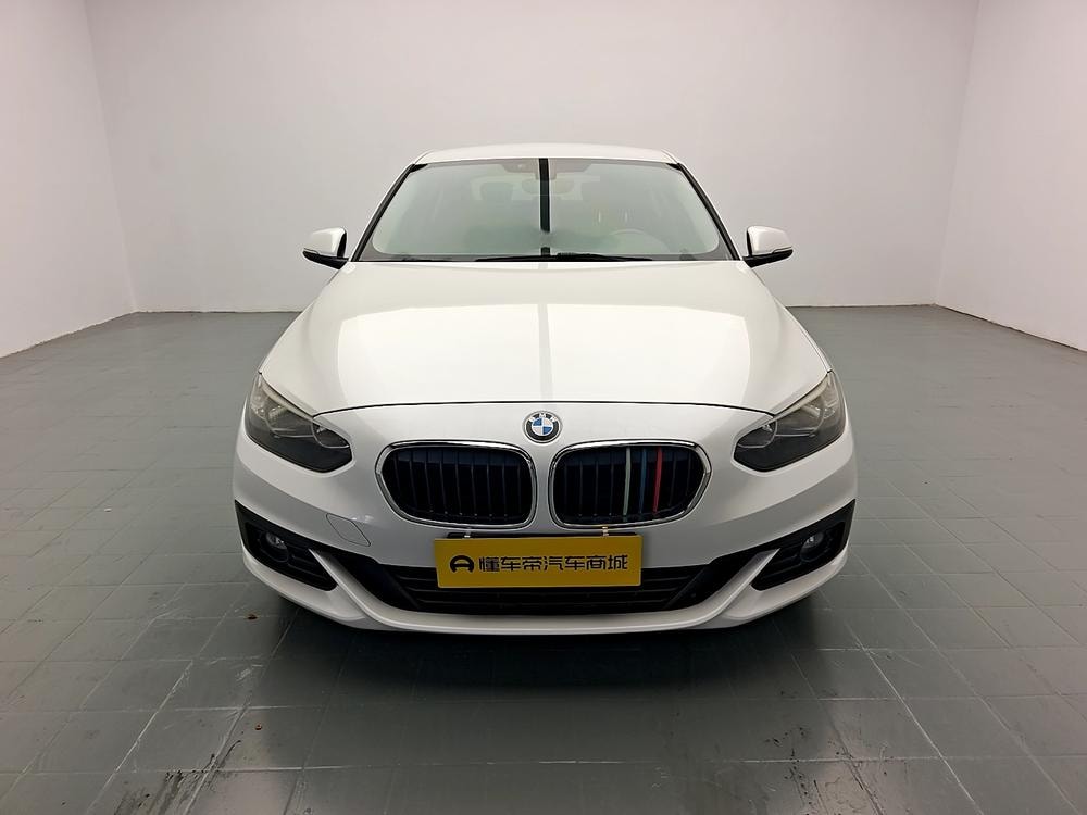 BMW 1-Series 2018 — фото автомобиля