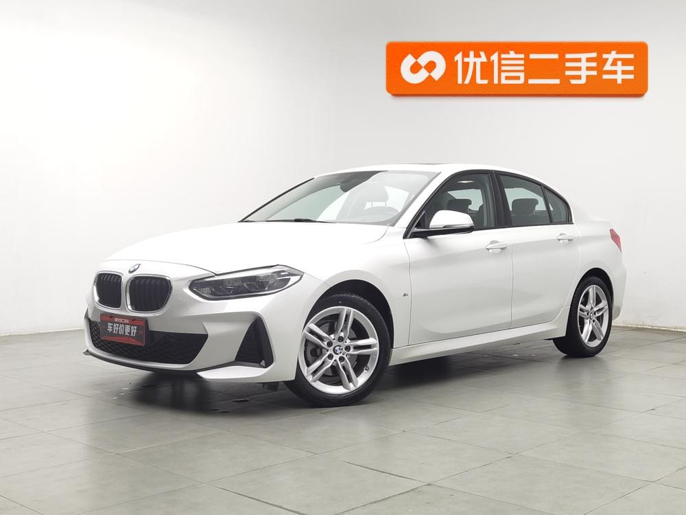 BMW 1-Series 2020 — фото автомобиля